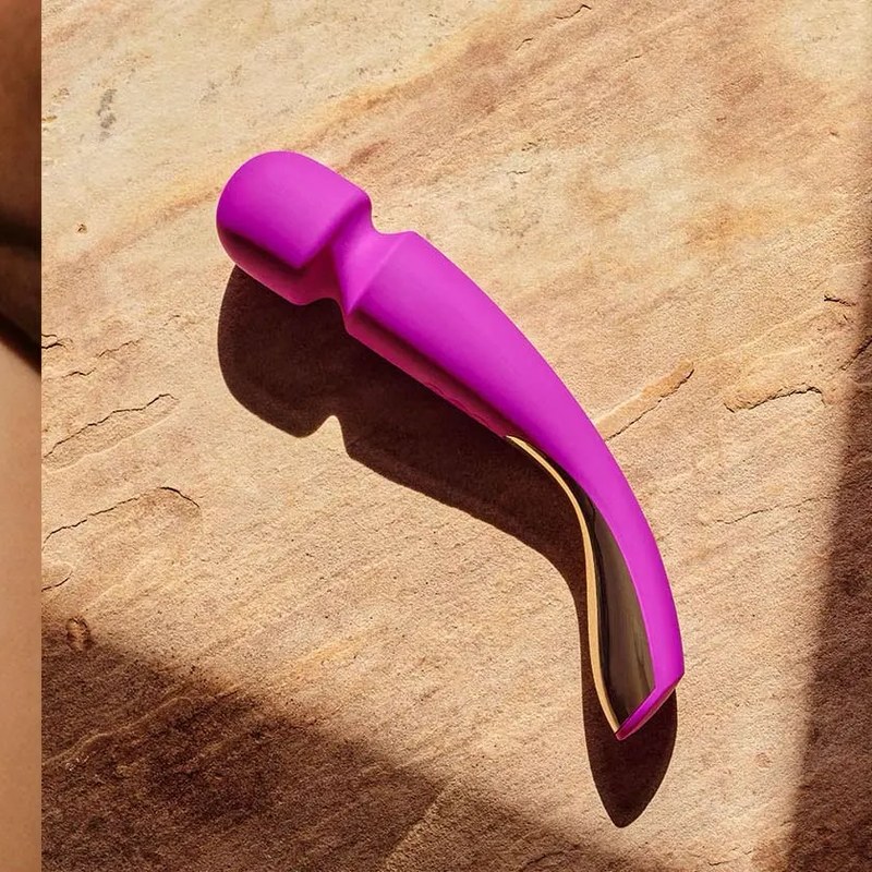 LELO Smart Wand 2 Medium - full profile